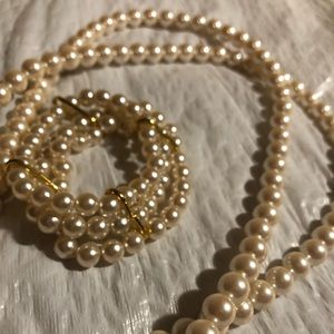 VINTAGE PEARLS (faux) Necklace & Bracelet SET
